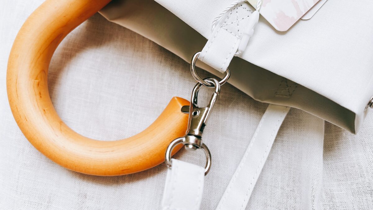 日傘コカゲプラスの傘袋のストラップ